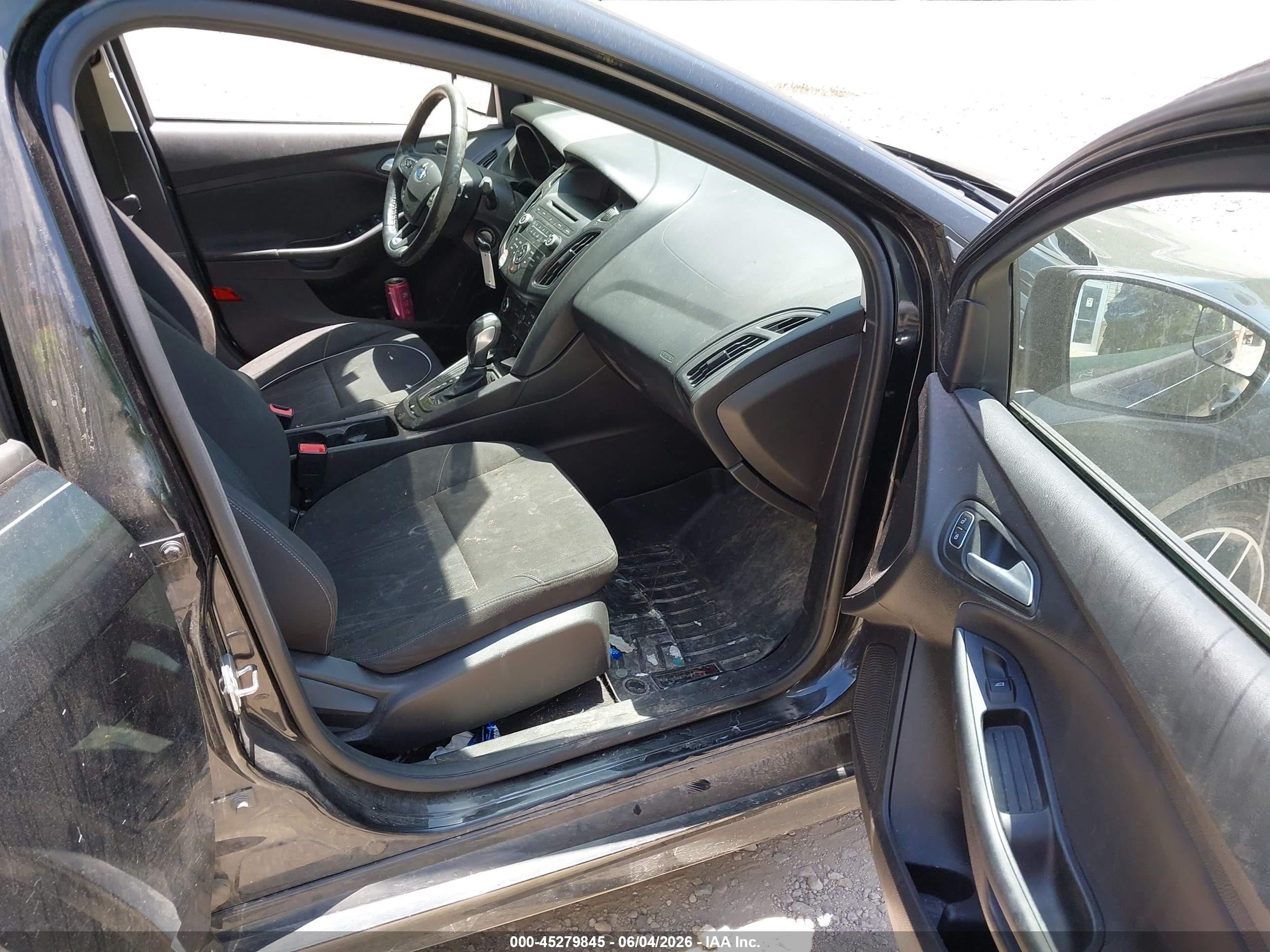 2015 Ford Focus Se Black vin: 1FADP3F27FL253109
