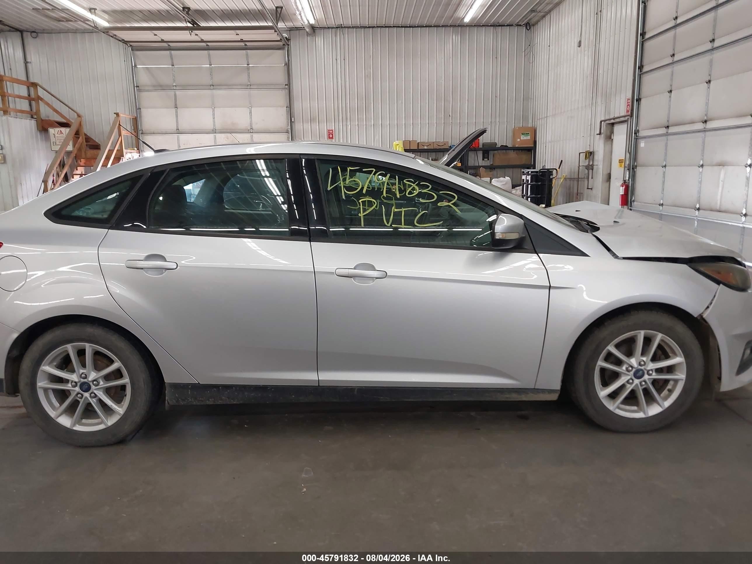 2015 Ford Focus Se Silver vin: 1FADP3F27FL259041