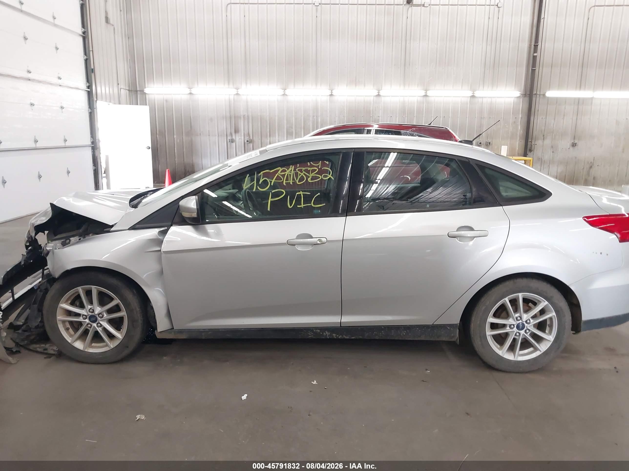 2015 Ford Focus Se Silver vin: 1FADP3F27FL259041