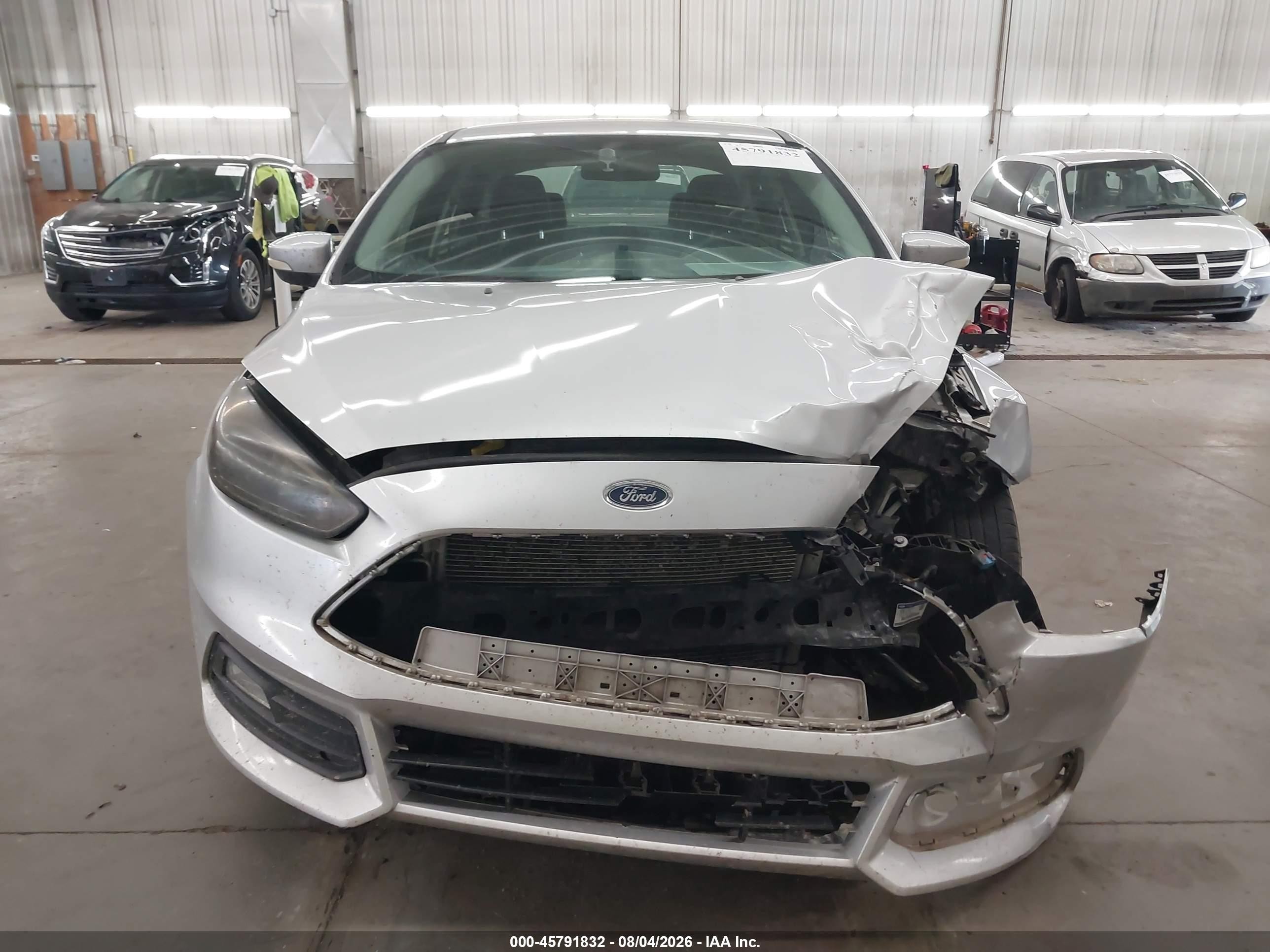 2015 Ford Focus Se Silver vin: 1FADP3F27FL259041