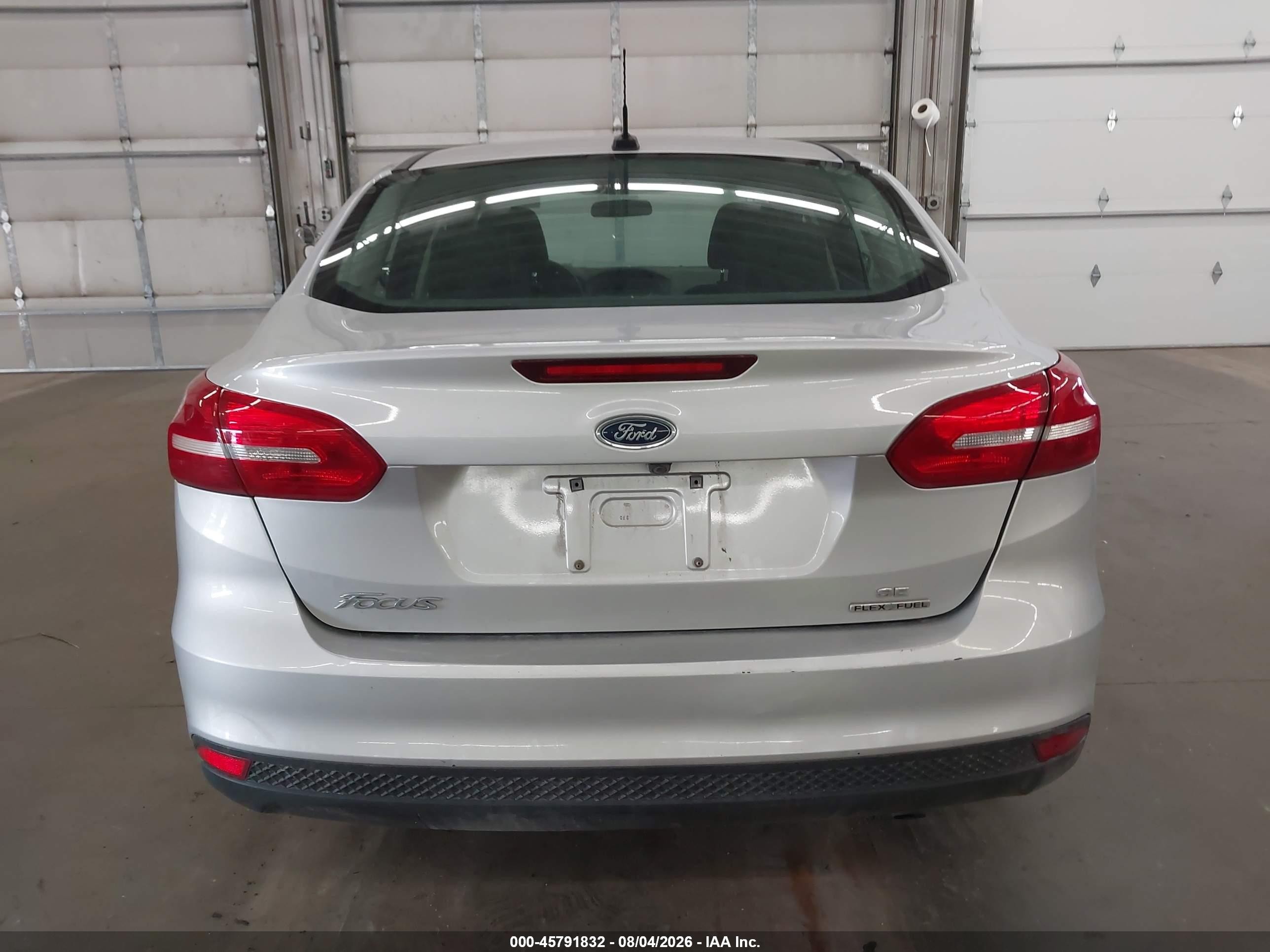 2015 Ford Focus Se Silver vin: 1FADP3F27FL259041
