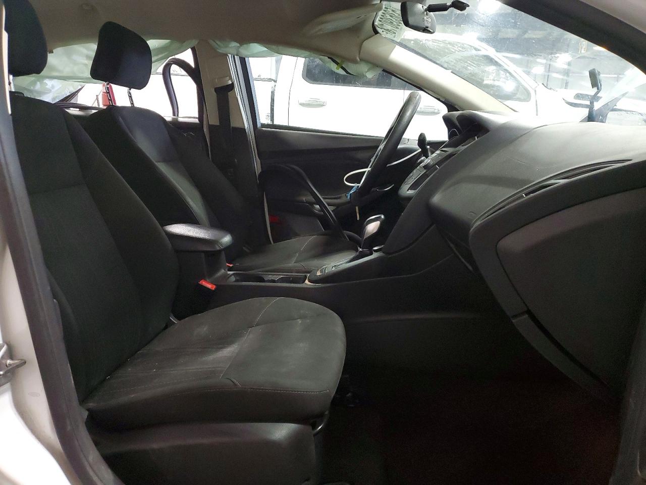 2015 Ford Focus Se White vin: 1FADP3F27FL262909