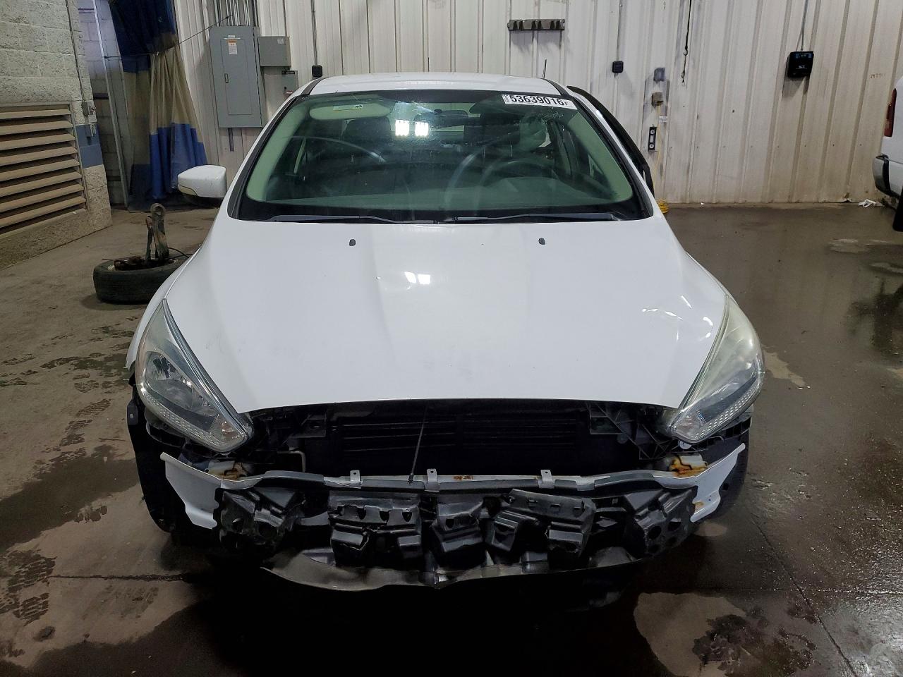 2015 Ford Focus Se White vin: 1FADP3F27FL262909
