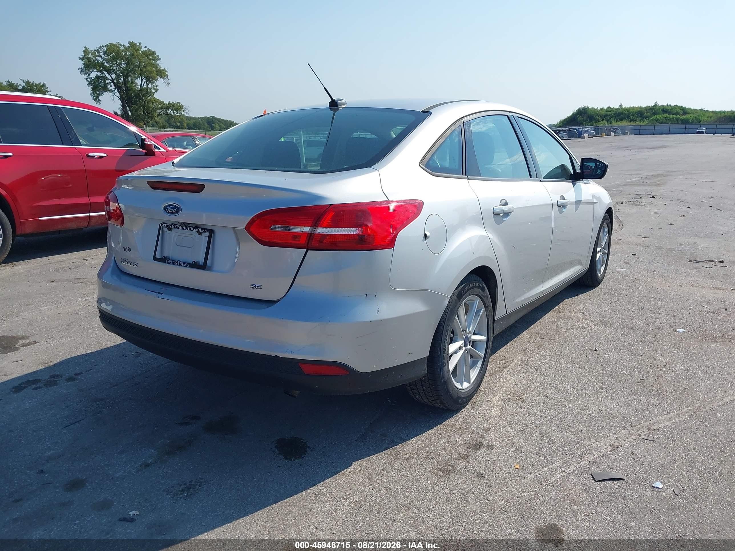 2015 Ford Focus Se Silver vin: 1FADP3F27FL270377