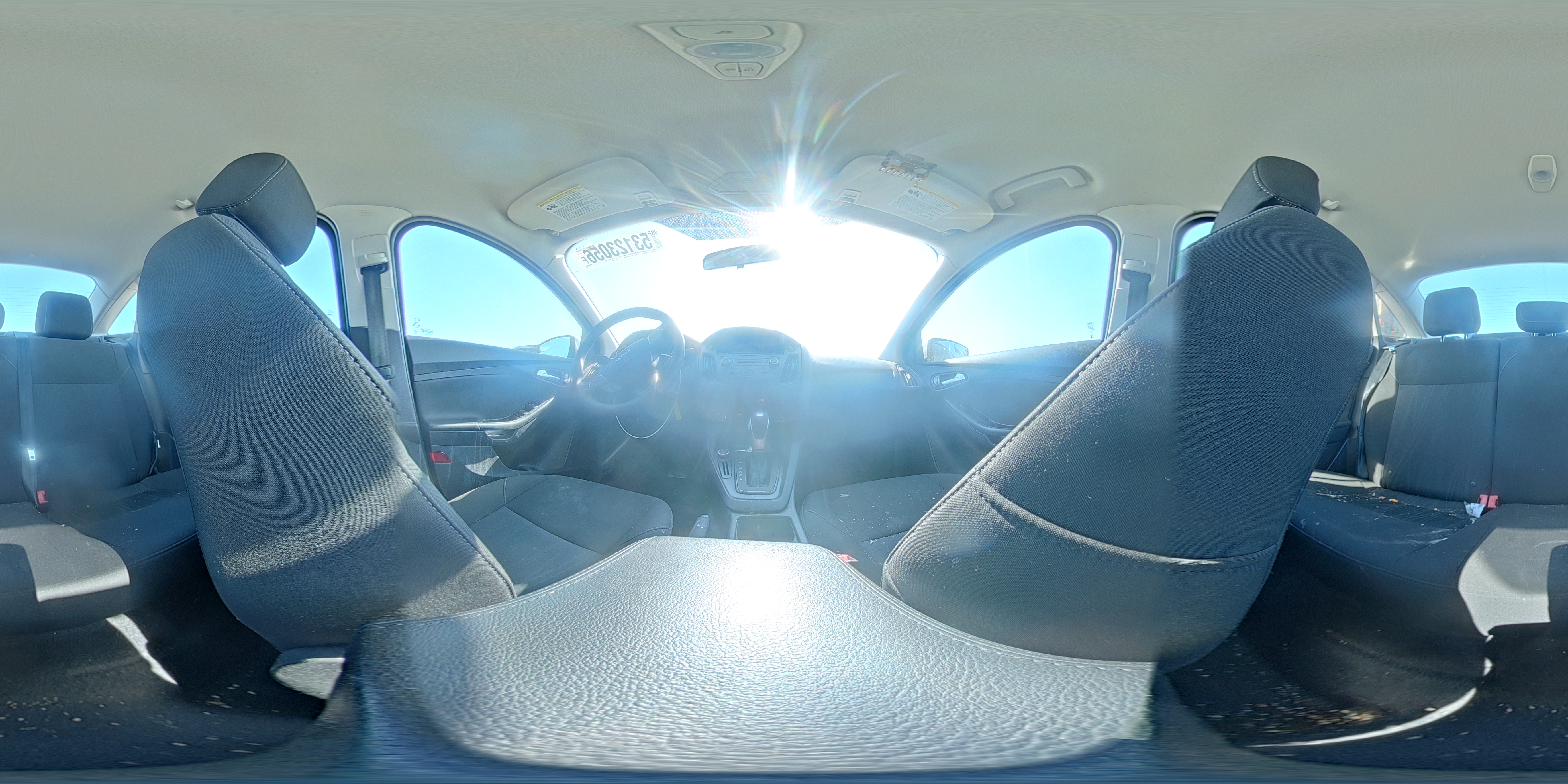 2015 Ford Focus Se Серебряный vin: 1FADP3F27FL270931