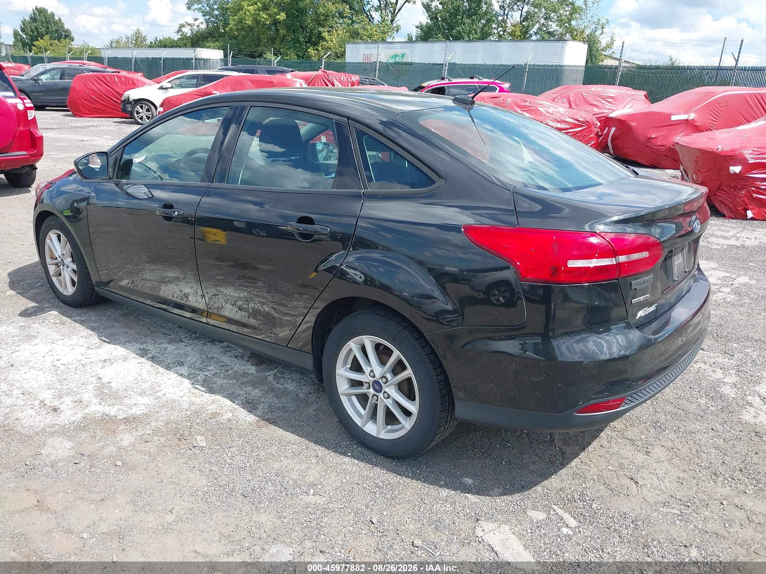 2015 Ford Focus Se Черный vin: 1FADP3F27FL273764