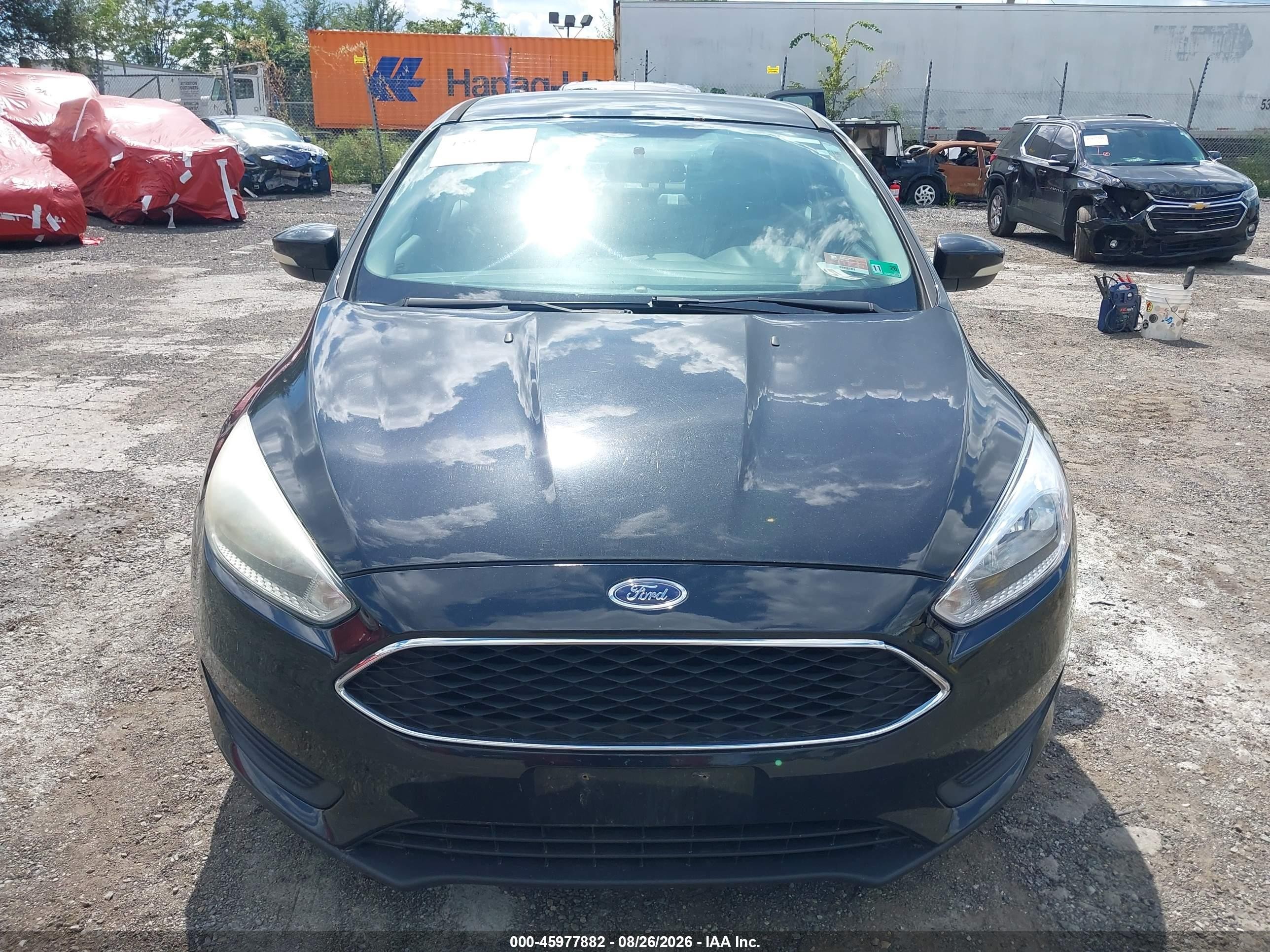 2015 Ford Focus Se Черный vin: 1FADP3F27FL273764