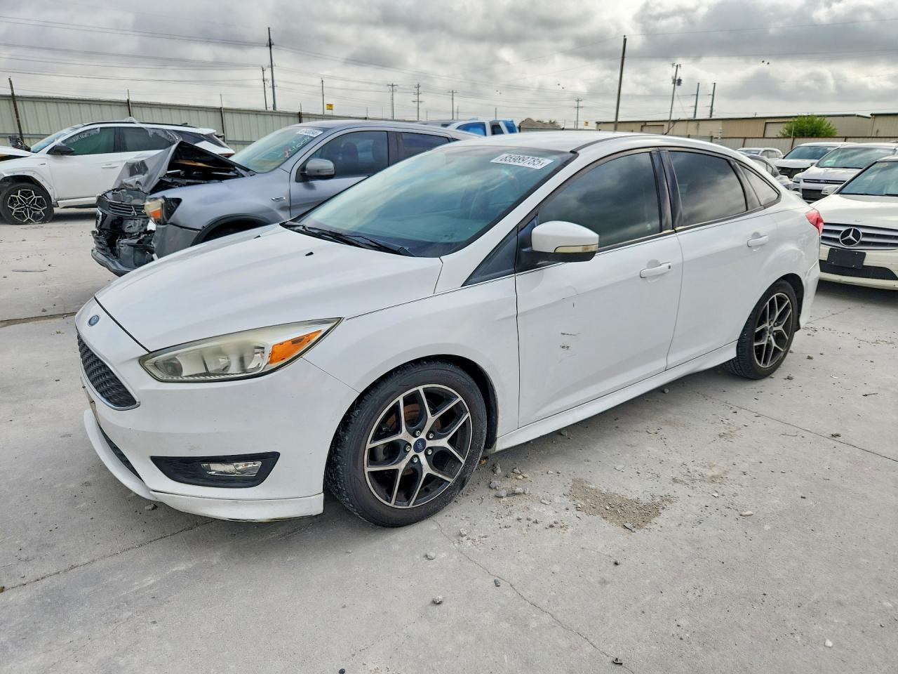 2015 Ford Focus Se White vin: 1FADP3F27FL305676