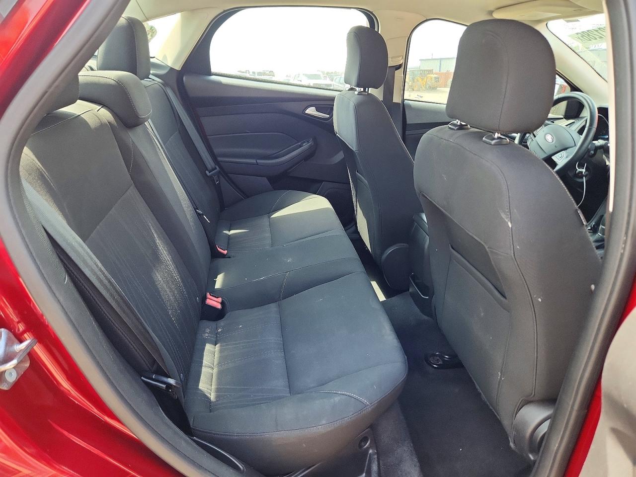 2015 Ford Focus Se Burgundy vin: 1FADP3F27FL311249