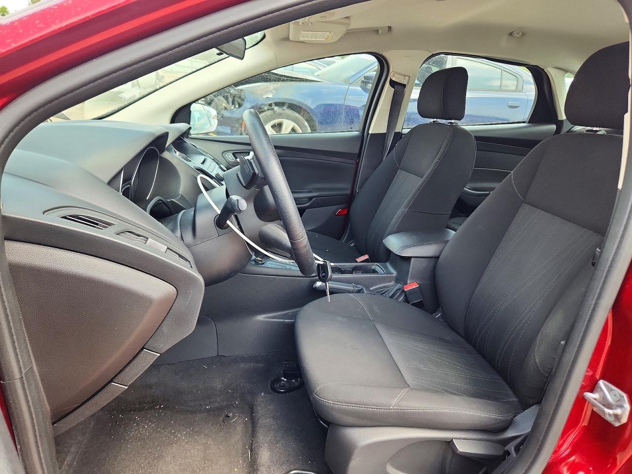 2015 Ford Focus Se Burgundy vin: 1FADP3F27FL311249