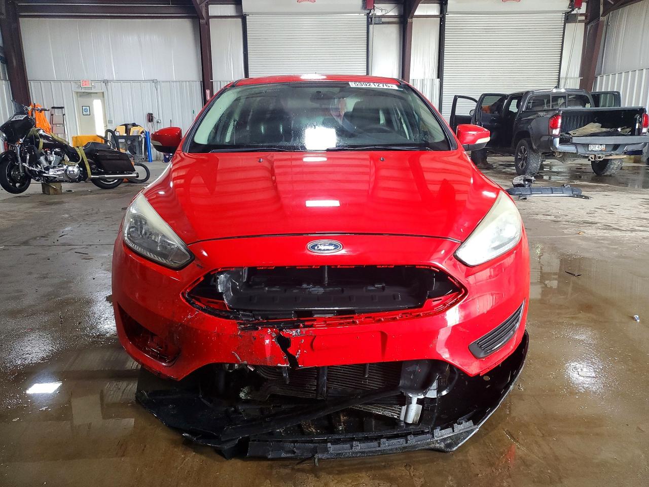 2015 Ford Focus Se Red vin: 1FADP3F27FL312790
