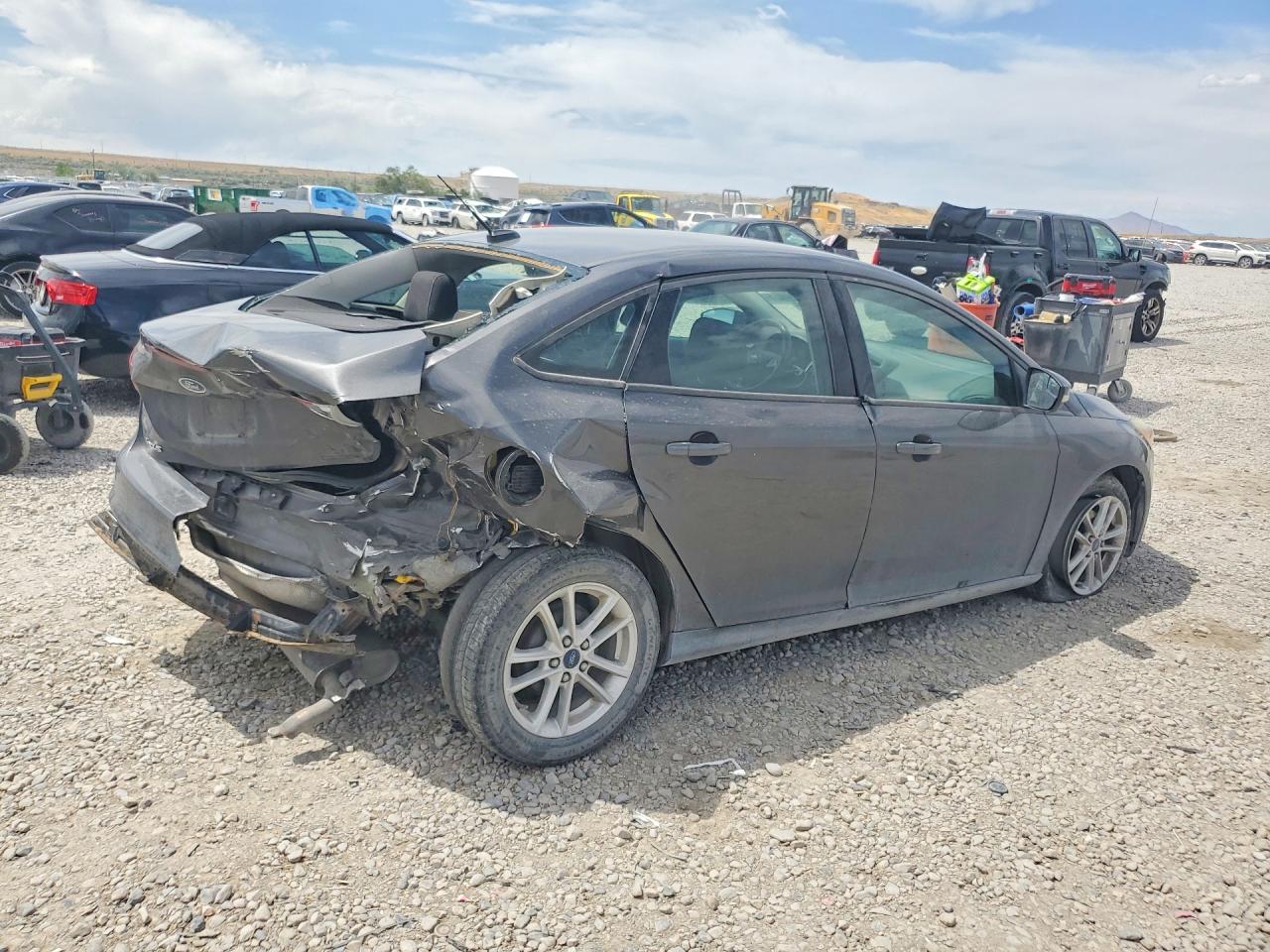 2015 Ford Focus Se Charcoal vin: 1FADP3F27FL316547