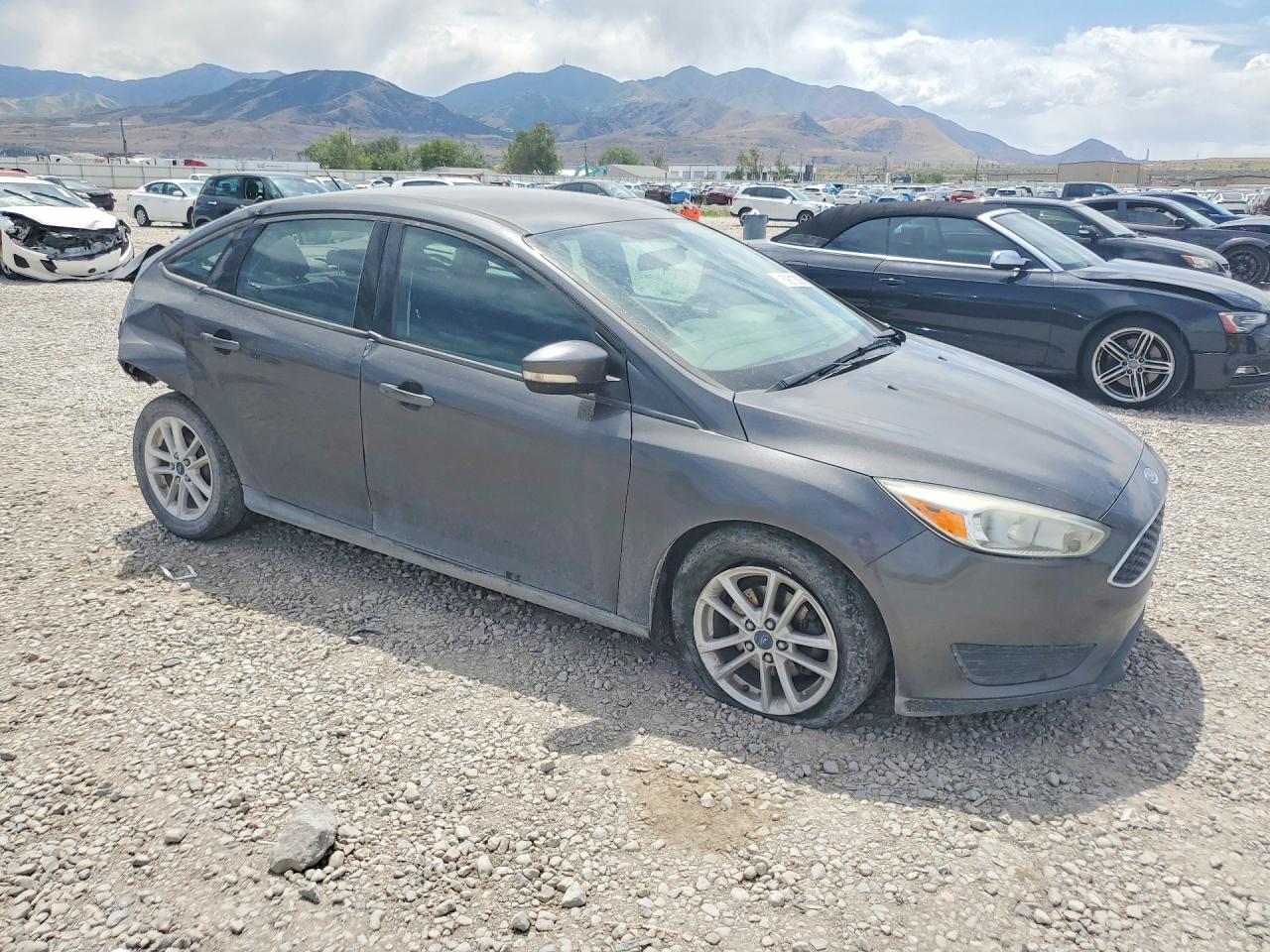 2015 Ford Focus Se Charcoal vin: 1FADP3F27FL316547