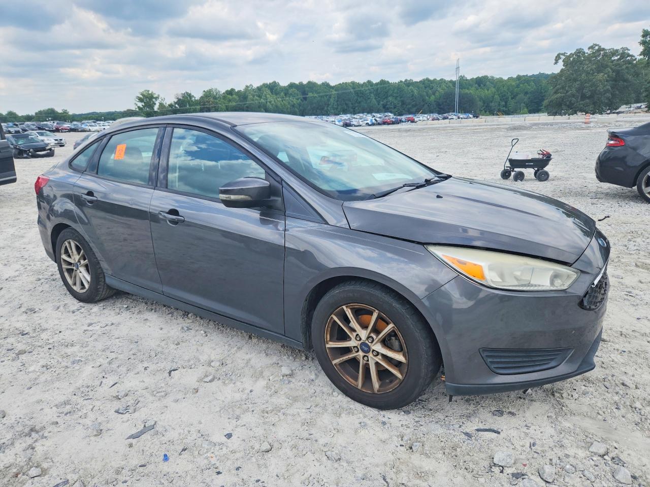 2015 Ford Focus Se Gray vin: 1FADP3F27FL317553