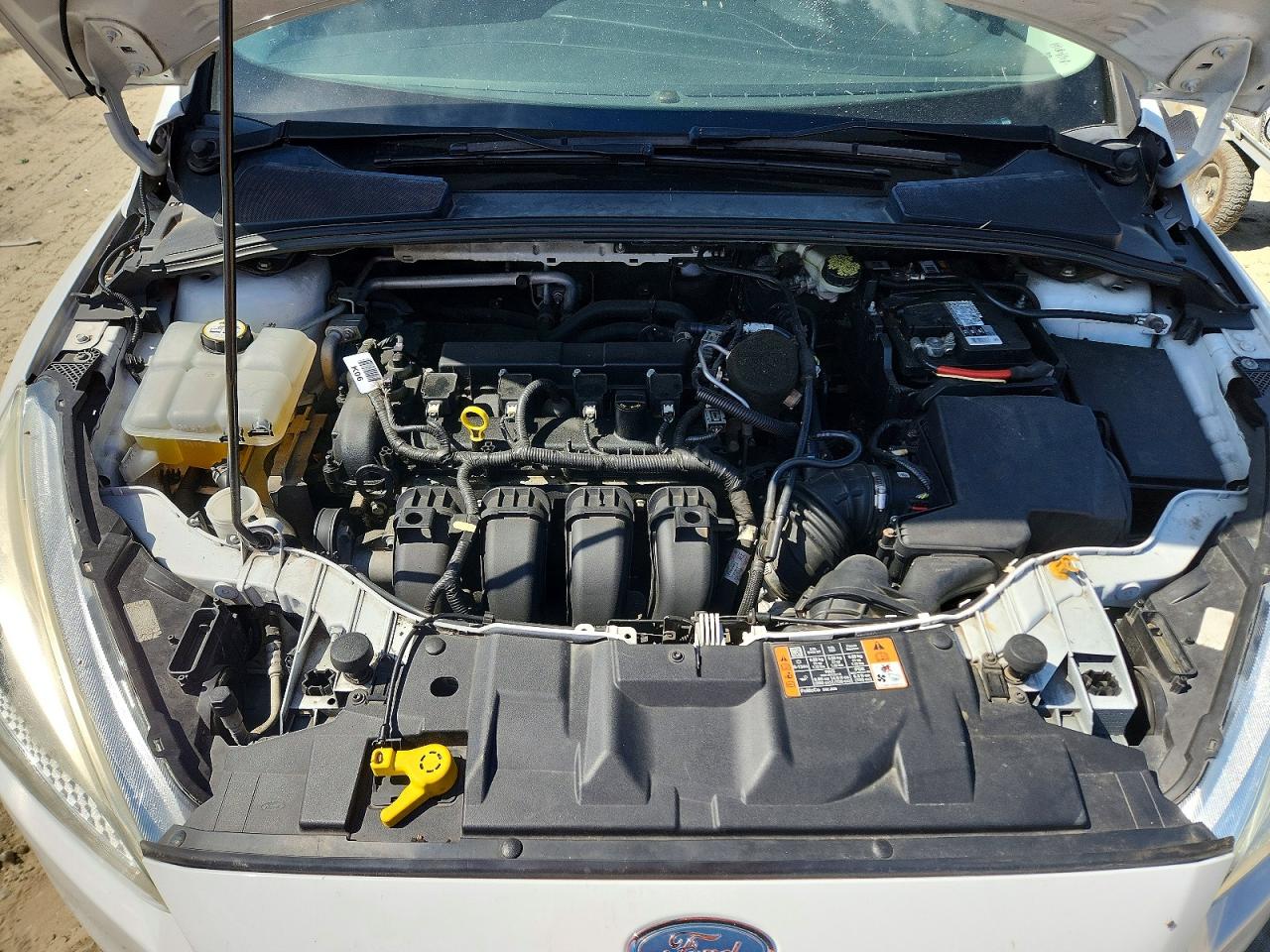2015 Ford Focus Se White vin: 1FADP3F27FL317567
