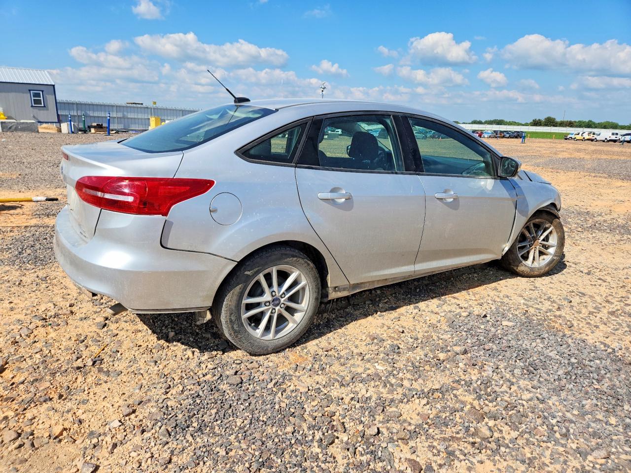 2015 Ford Focus Se Silver vin: 1FADP3F27FL317715