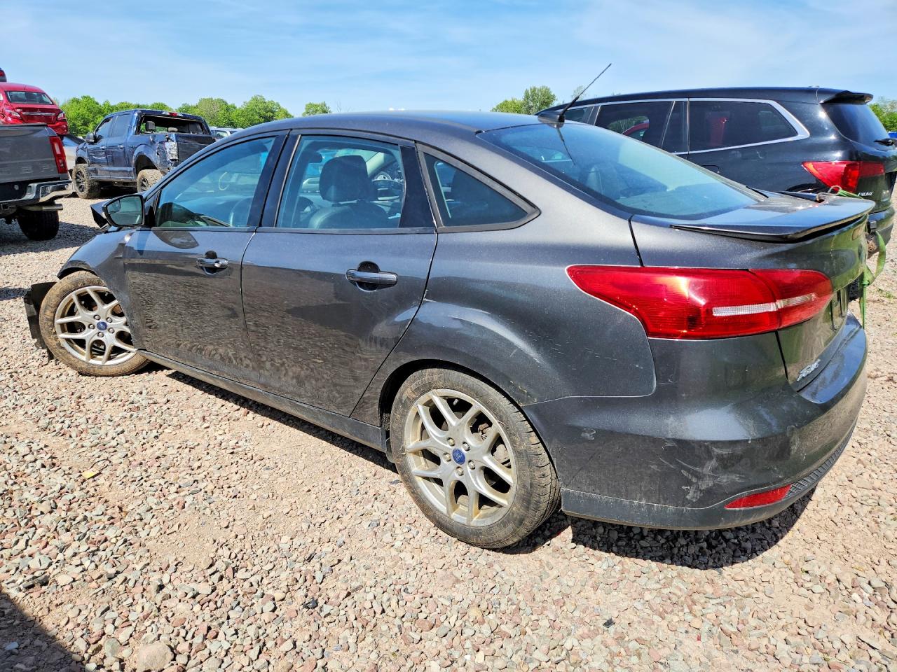 2015 Ford Focus Se Gray vin: 1FADP3F27FL319433