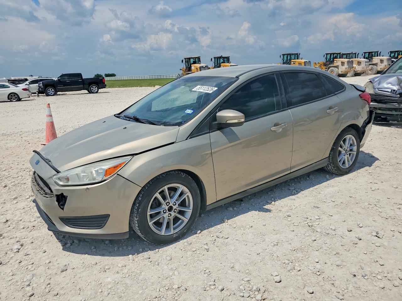 2015 Ford Focus Se Бежевый vin: 1FADP3F27FL345028