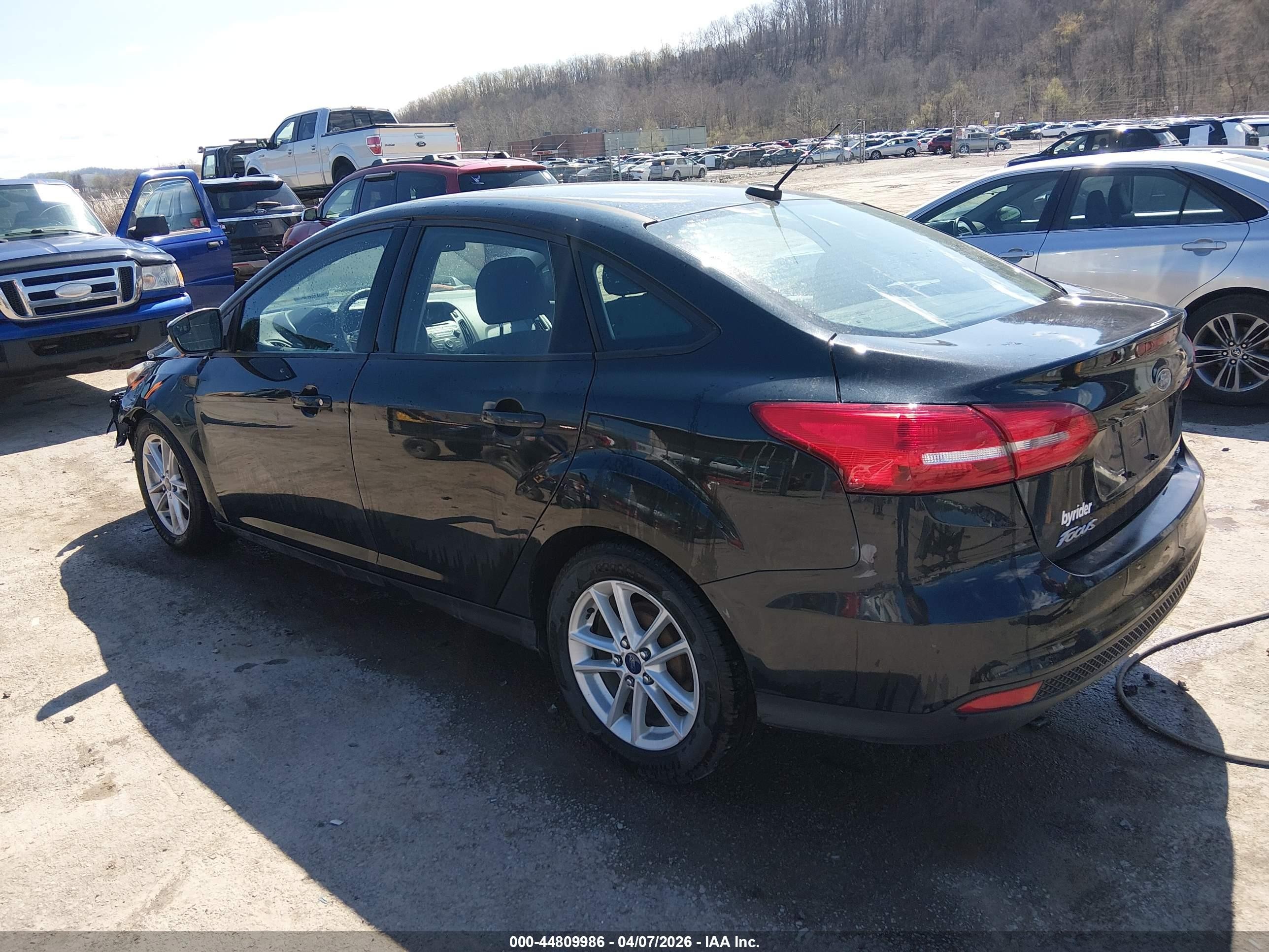 2015 Ford Focus Se Black vin: 1FADP3F27FL346499