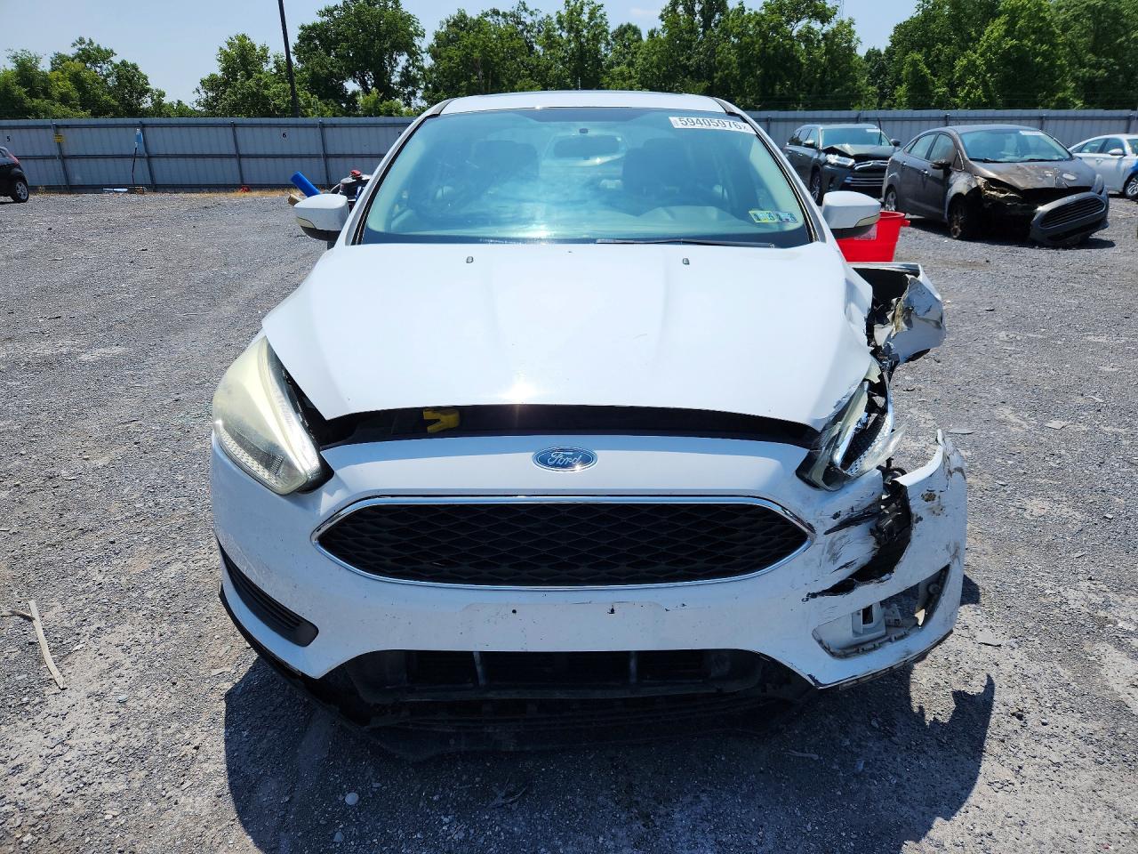 2015 Ford Focus Se White vin: 1FADP3F27FL362699