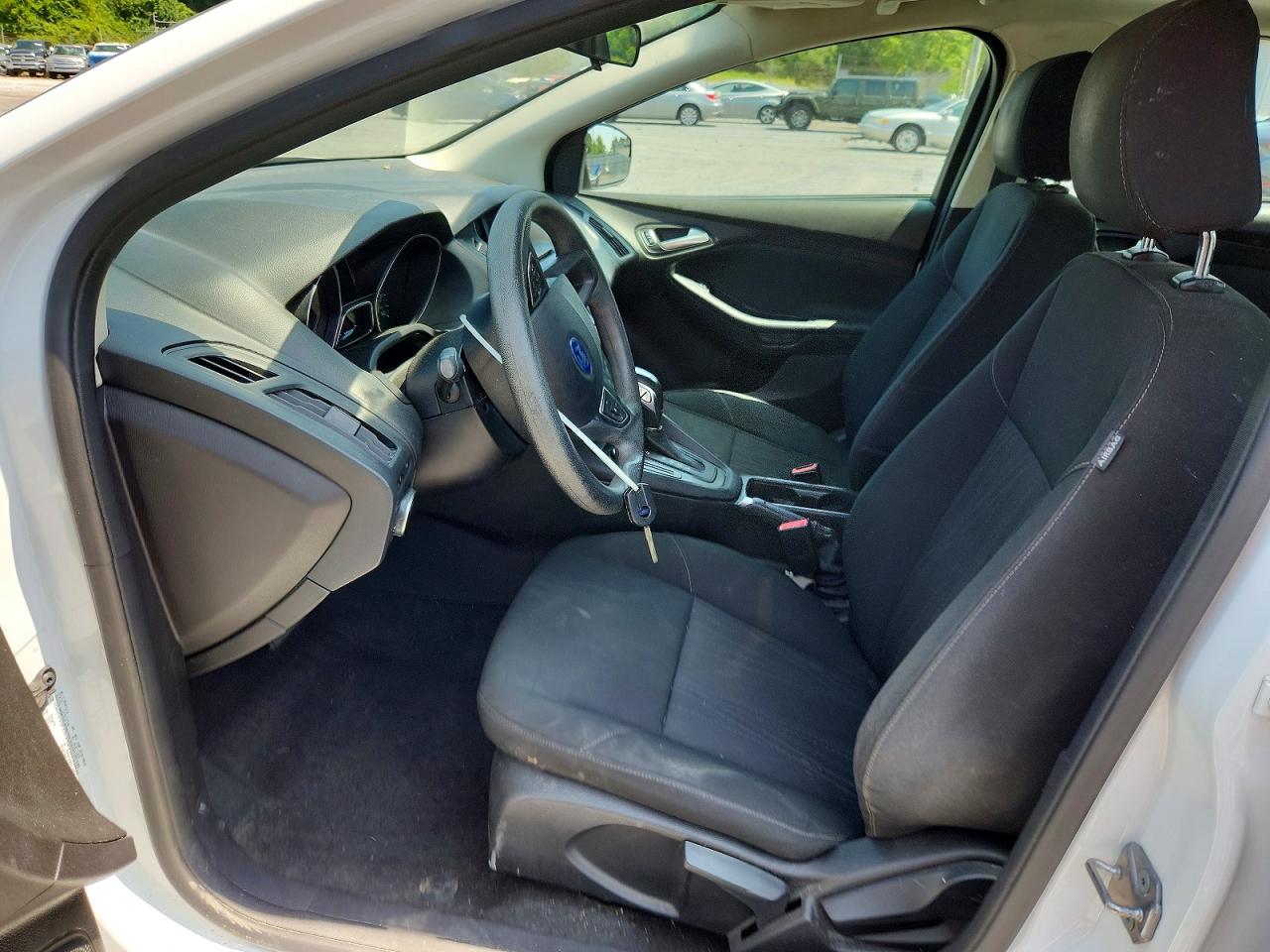 2015 Ford Focus Se White vin: 1FADP3F27FL362699