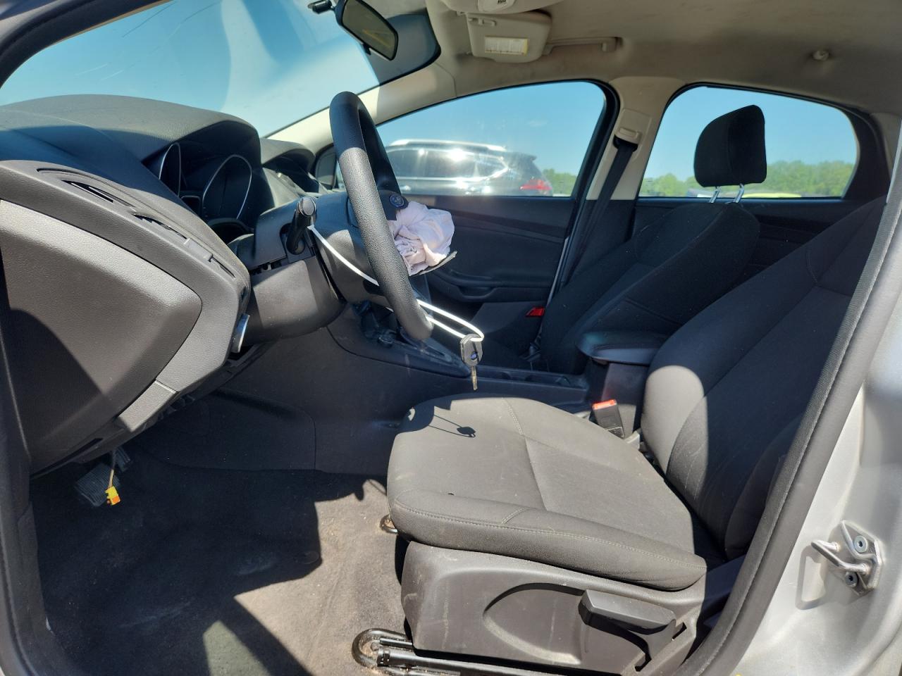 2015 Ford Focus Se Silver vin: 1FADP3F27FL376392