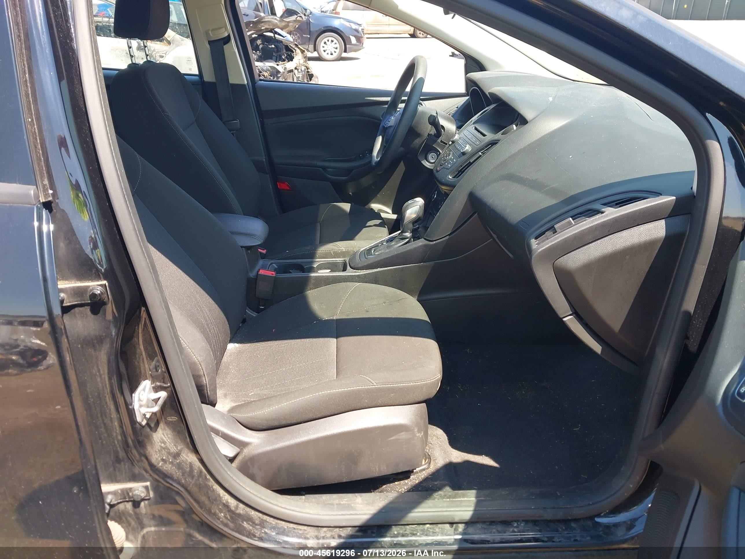 2016 Ford Focus Se Black vin: 1FADP3F27GL295037