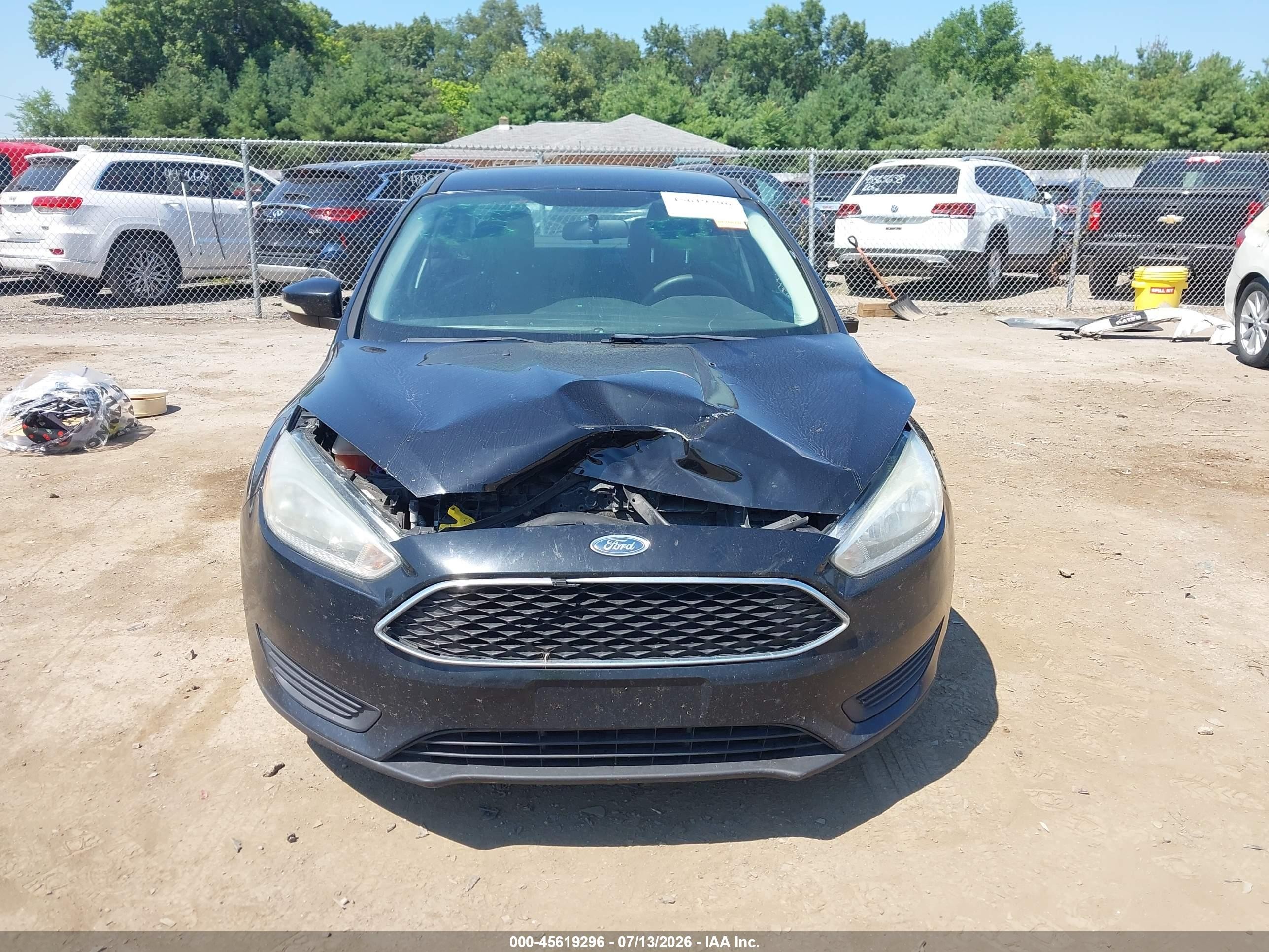 2016 Ford Focus Se Black vin: 1FADP3F27GL295037