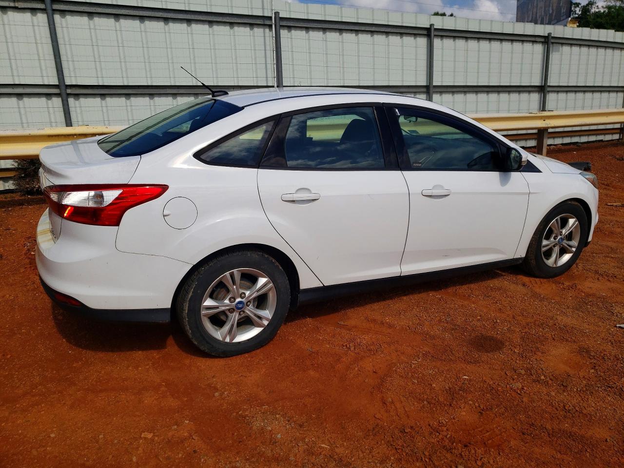 2013 Ford Focus Se White vin: 1FADP3F28DL111803