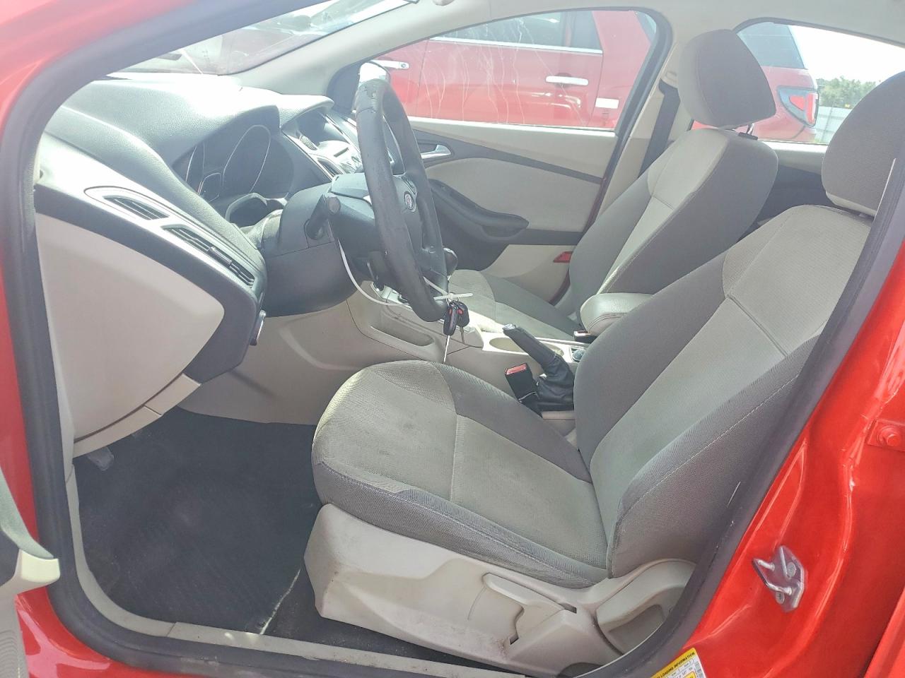 2013 Ford Focus Se Red vin: 1FADP3F28DL124423