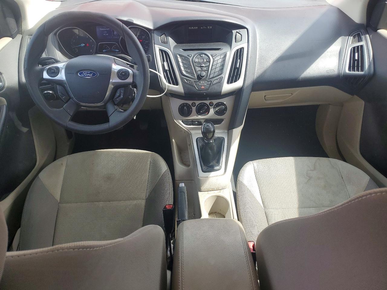 2013 Ford Focus Se Red vin: 1FADP3F28DL124423