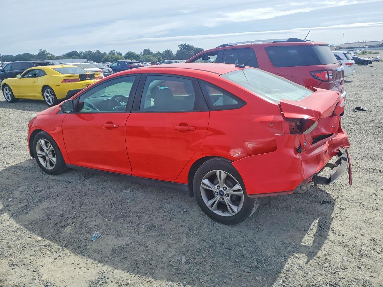 2013 Ford Focus Se Red vin: 1FADP3F28DL124423