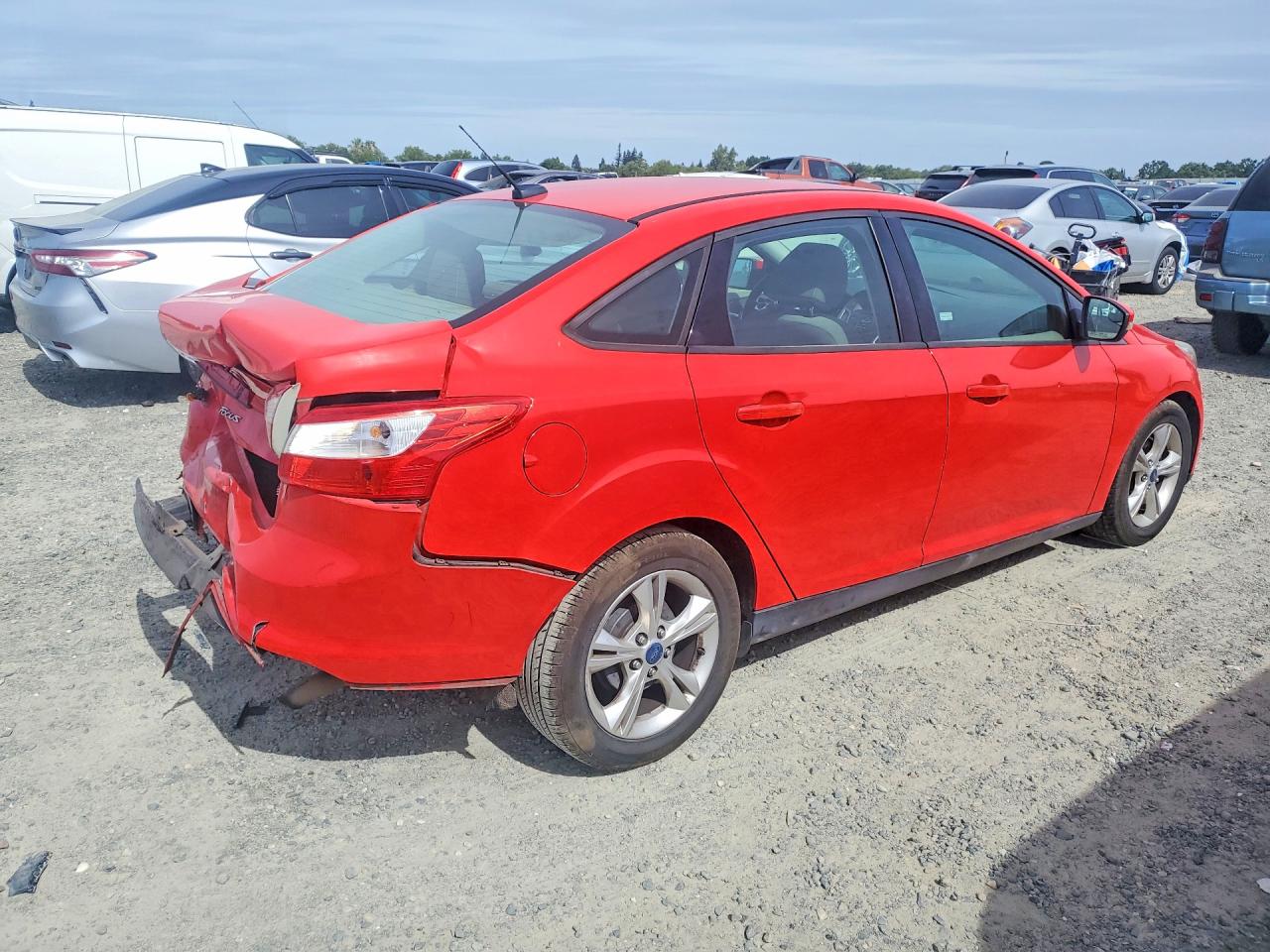 2013 Ford Focus Se Red vin: 1FADP3F28DL124423