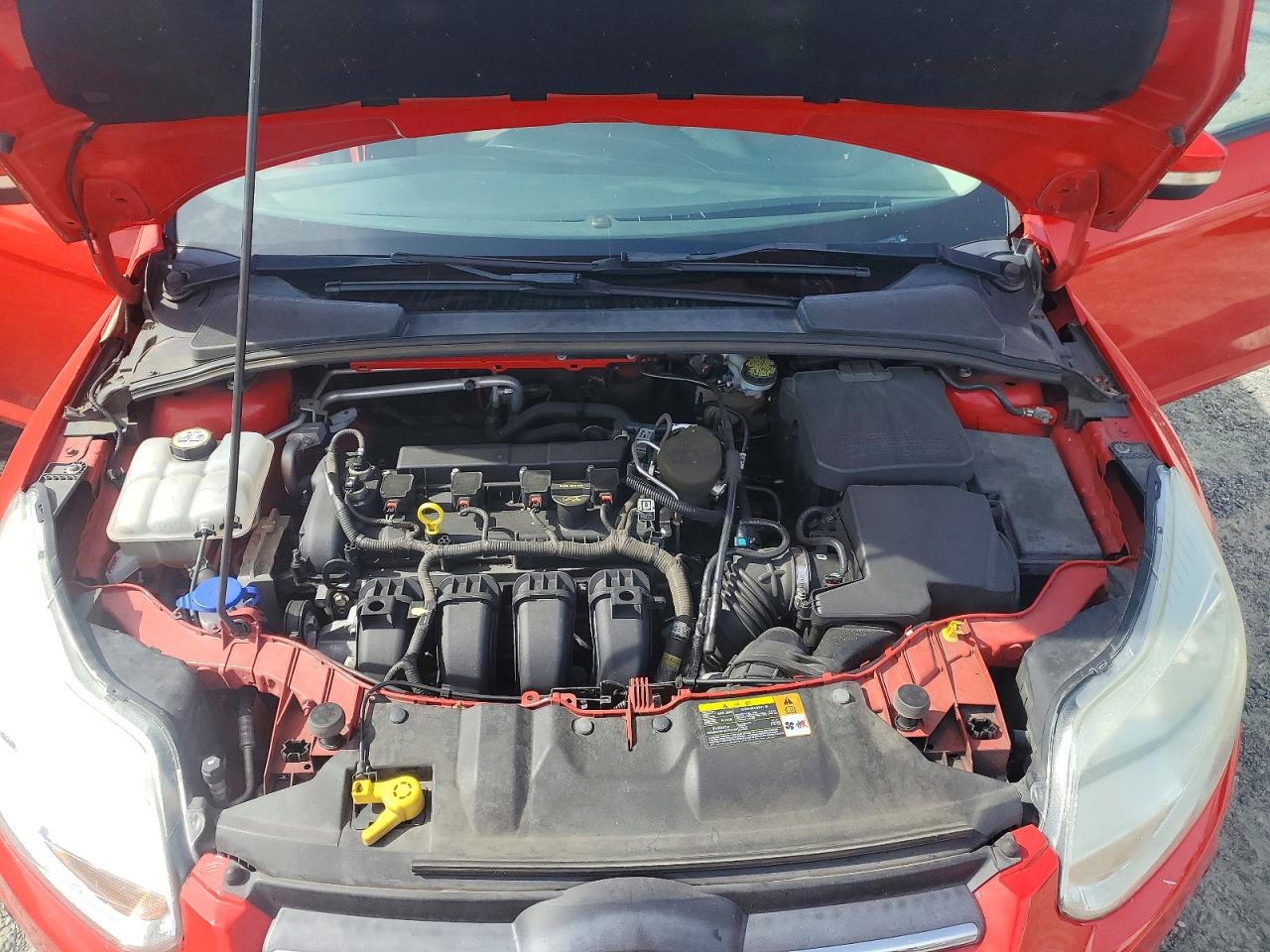 2013 Ford Focus Se Red vin: 1FADP3F28DL124423