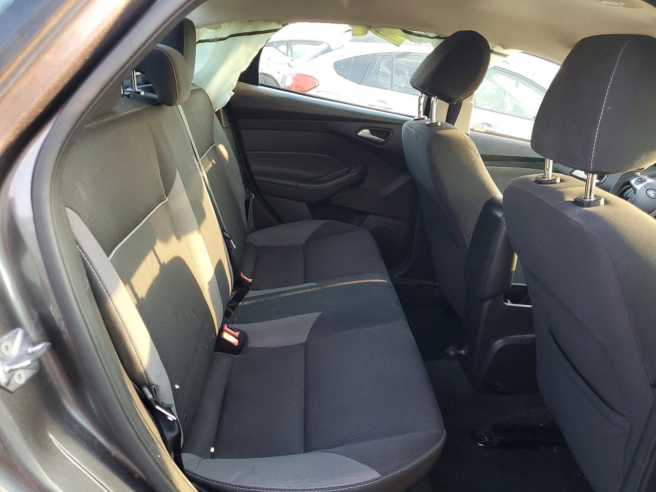 2013 Ford Focus Se Gray vin: 1FADP3F28DL153680