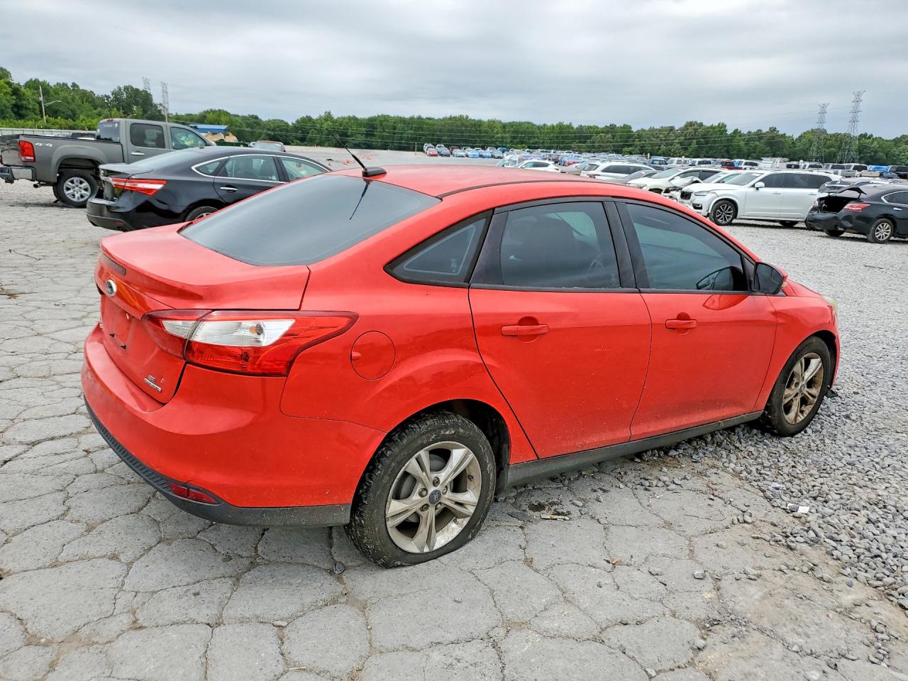 2013 Ford Focus Se Red vin: 1FADP3F28DL177204