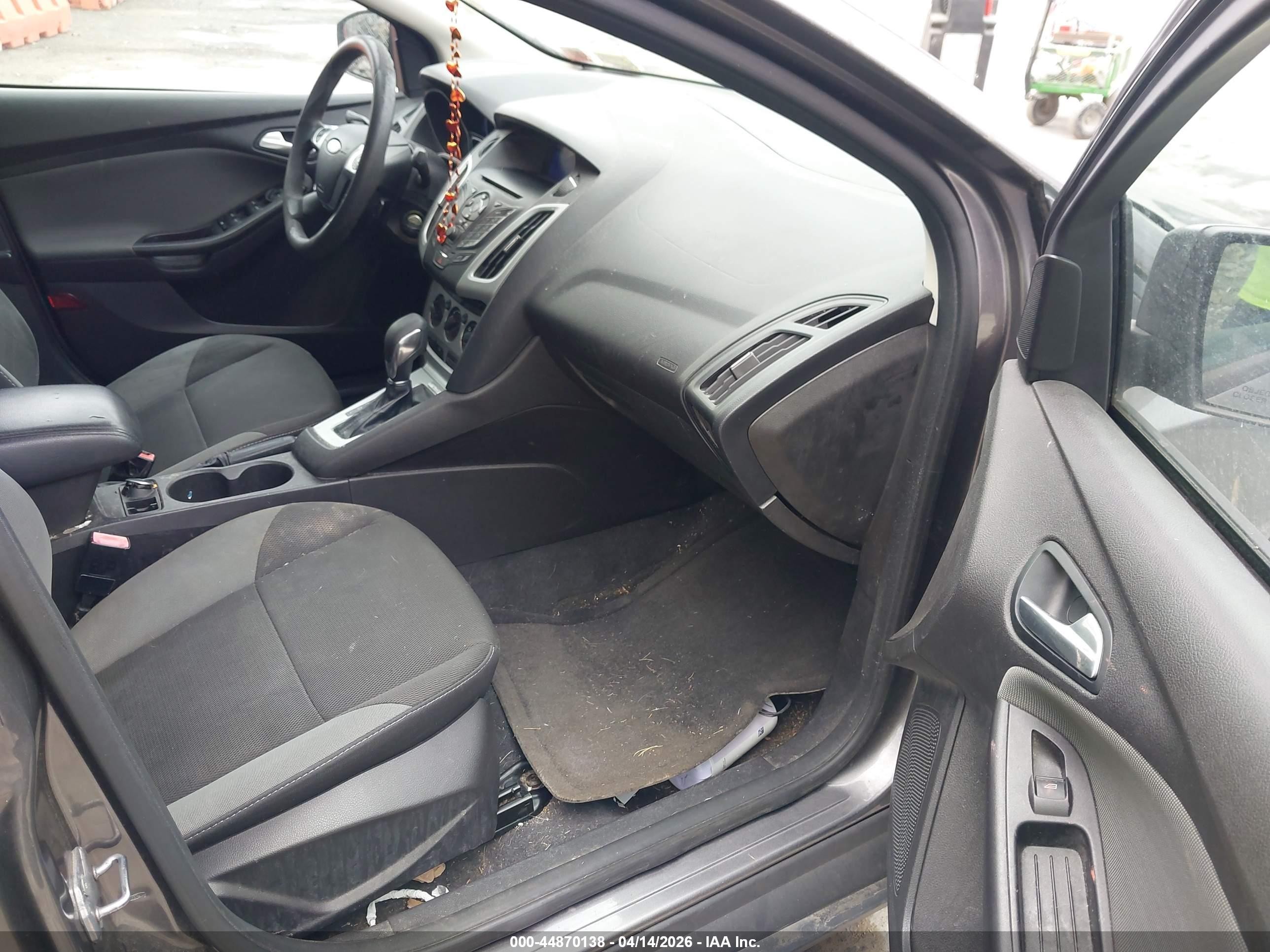 2013 Ford Focus Se Gray vin: 1FADP3F28DL180622