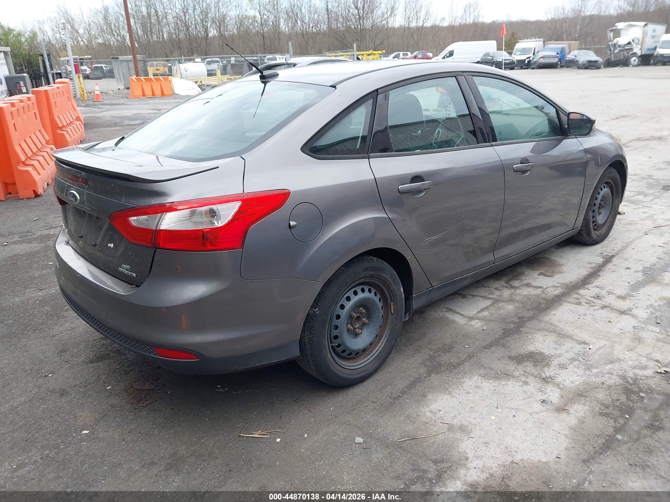 2013 Ford Focus Se Gray vin: 1FADP3F28DL180622