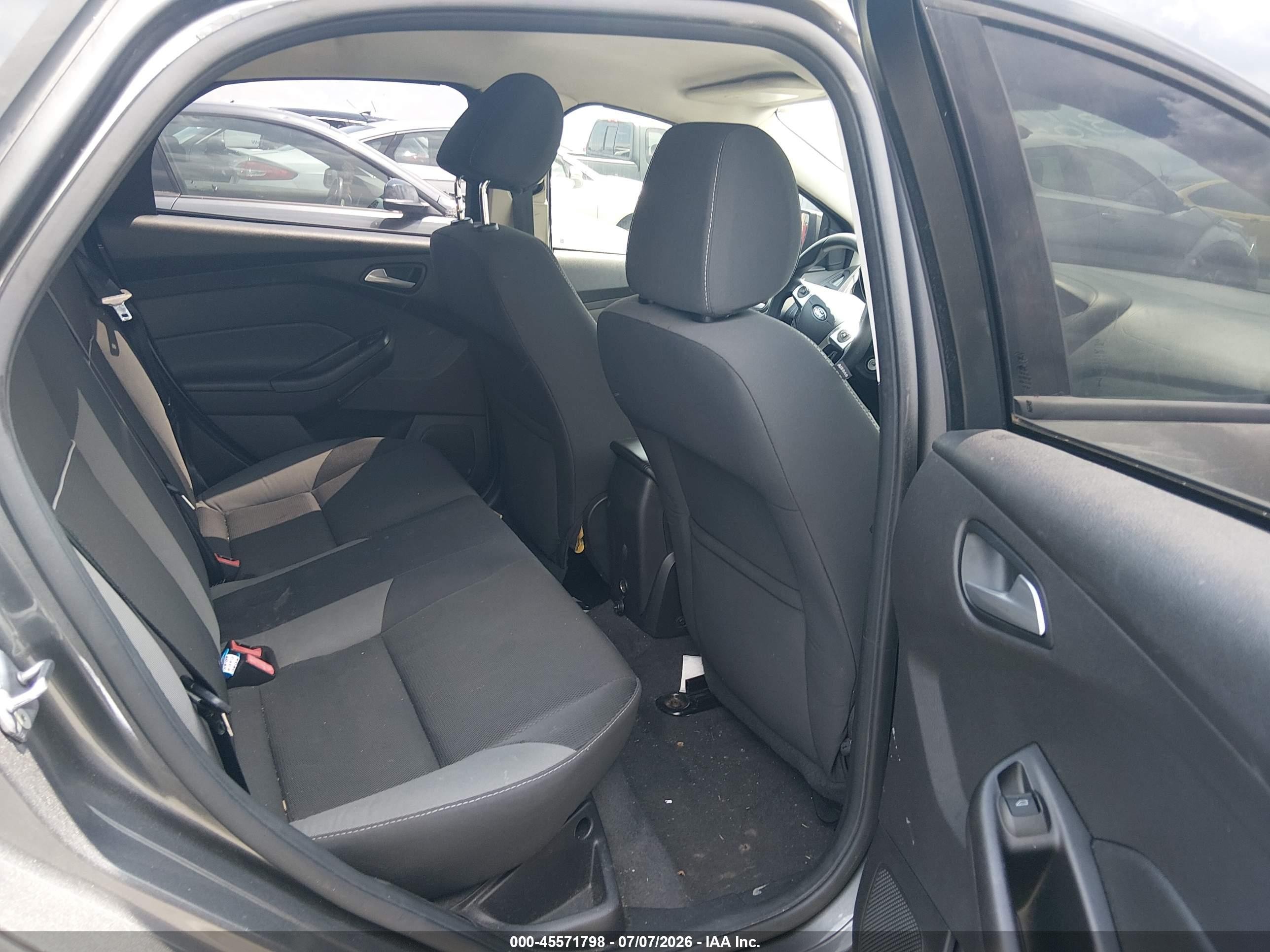 2013 Ford Focus Se Серый vin: 1FADP3F28DL206233
