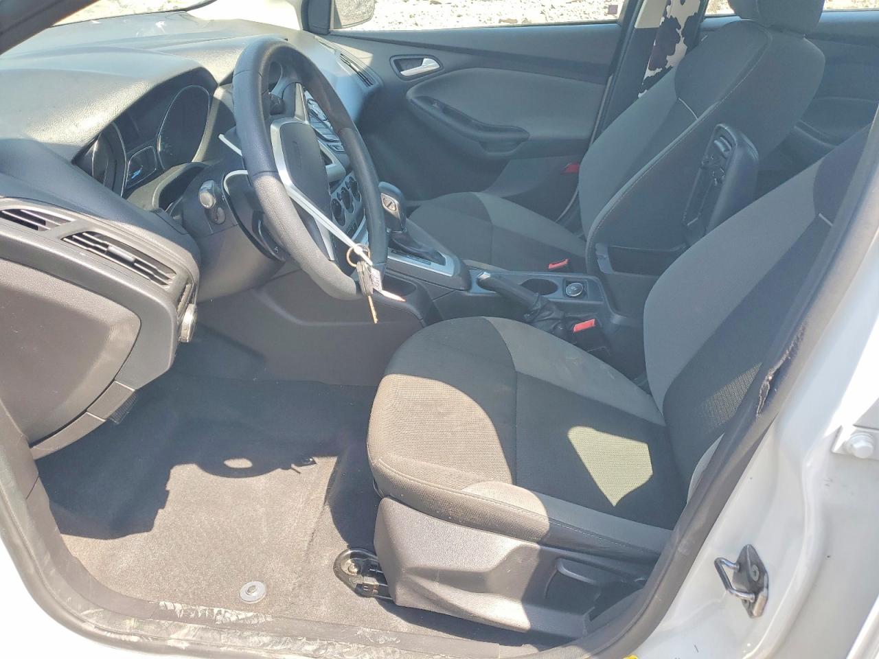 2013 Ford Focus Se Белый vin: 1FADP3F28DL240897