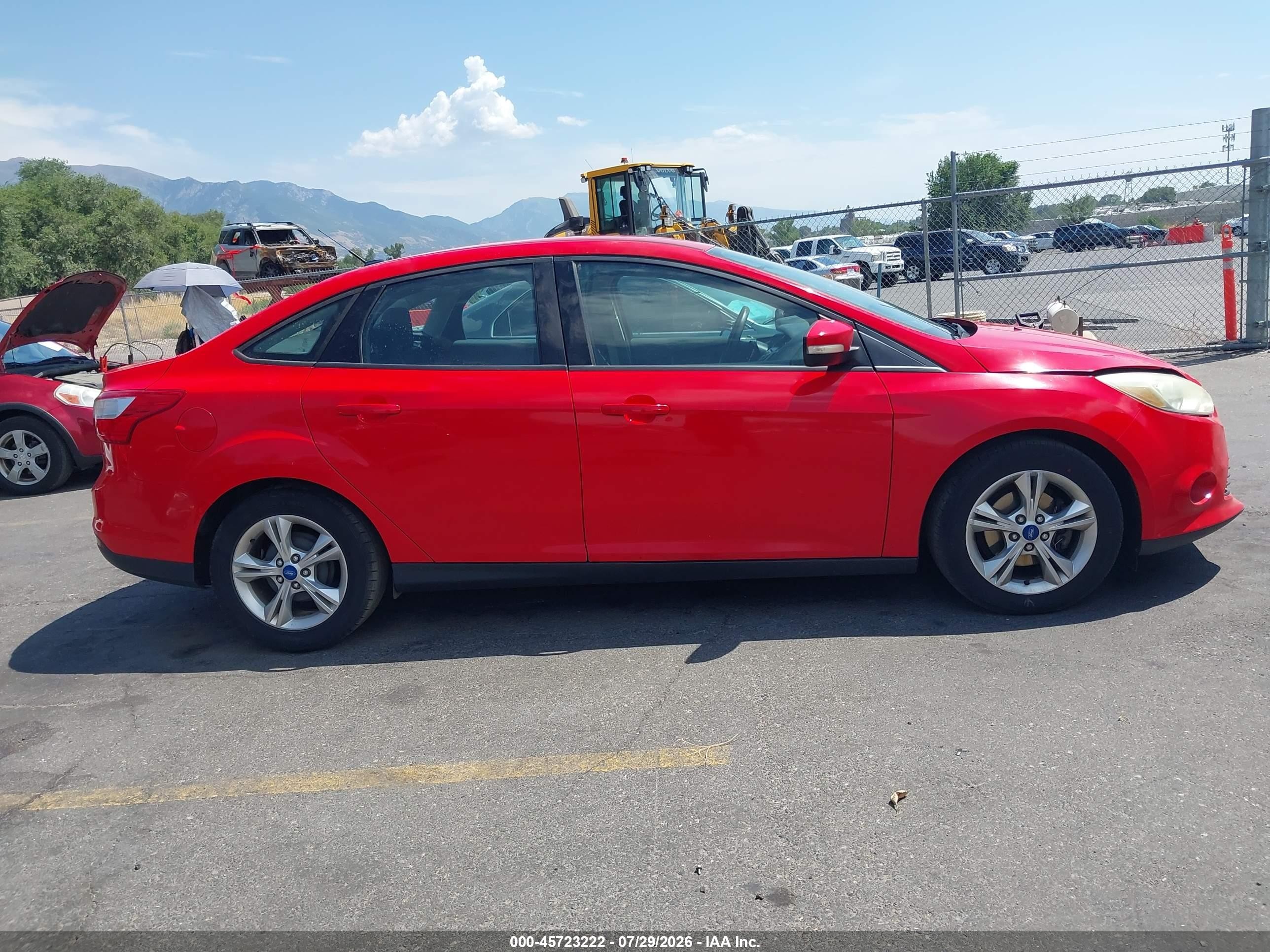 2013 Ford Focus Se Red vin: 1FADP3F28DL272510
