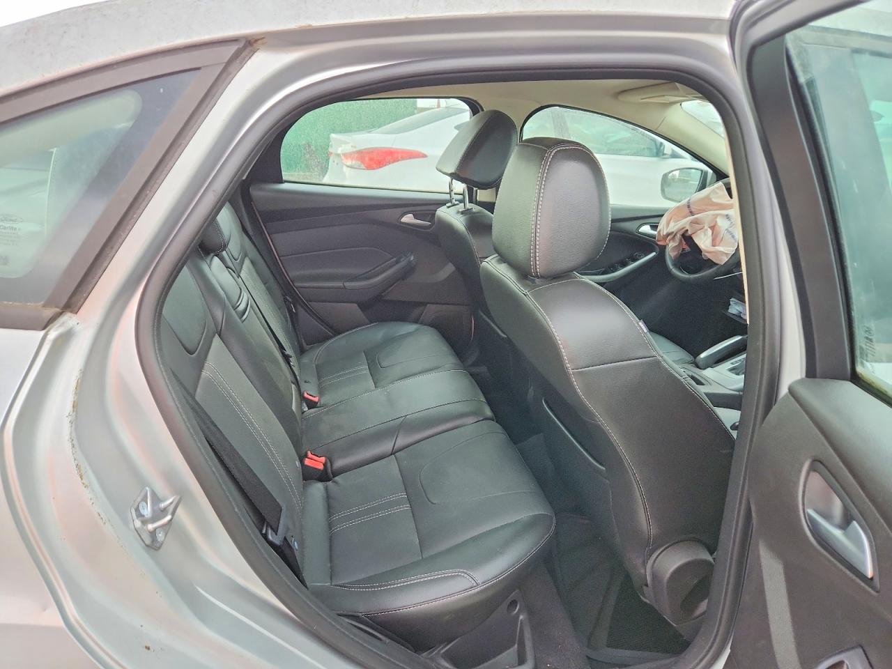 2013 Ford Focus Se Silver vin: 1FADP3F28DL300158