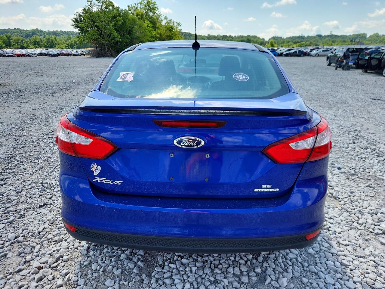 2013 Ford Focus Blue vin: 1FADP3F28DL306185