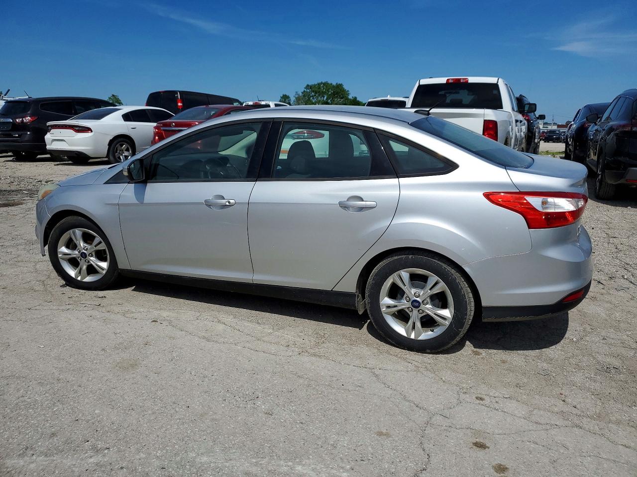 2013 Ford Focus Se Серебряный vin: 1FADP3F28DL318613