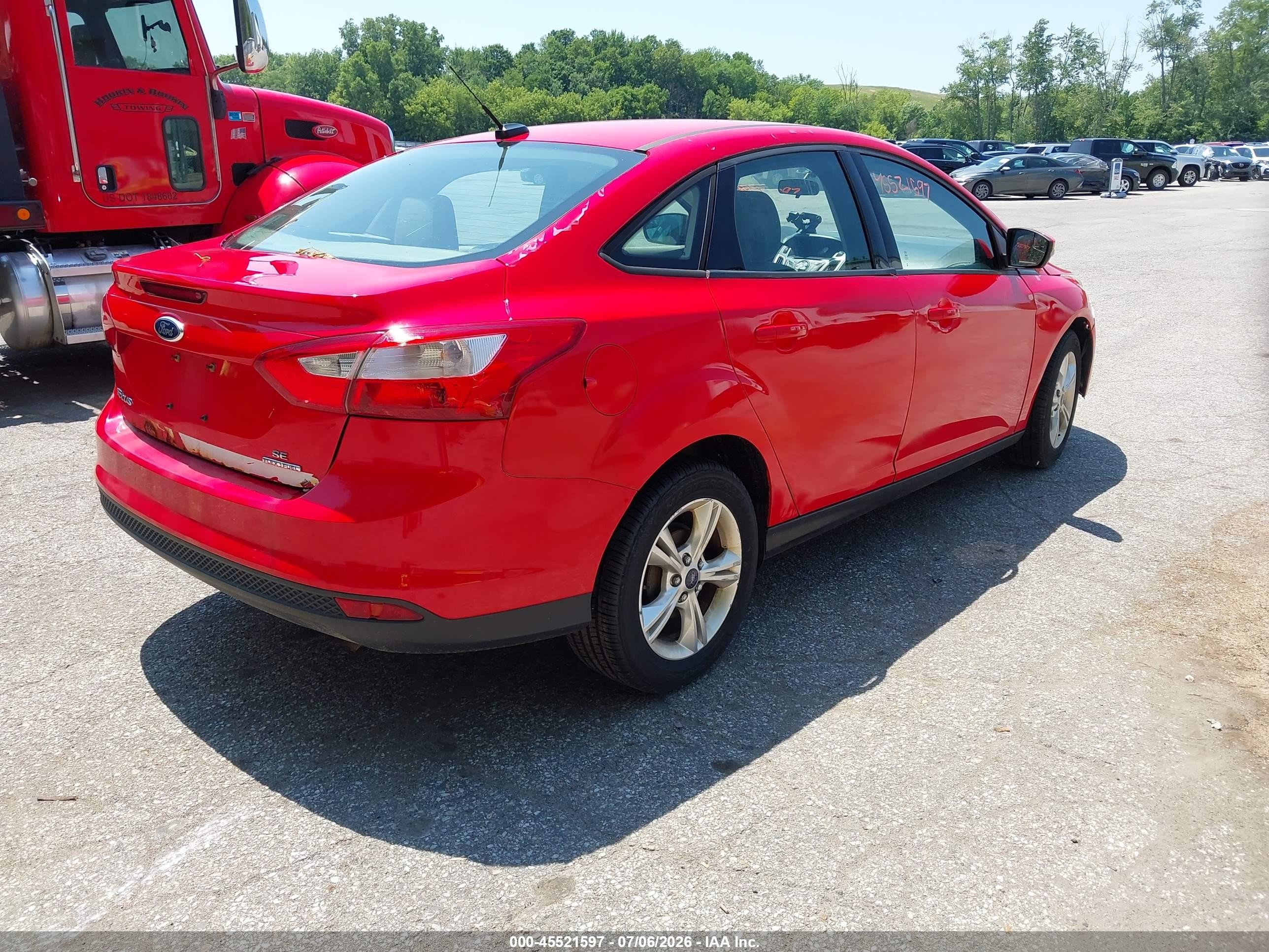2013 Ford Focus Se Красный vin: 1FADP3F28DL333614