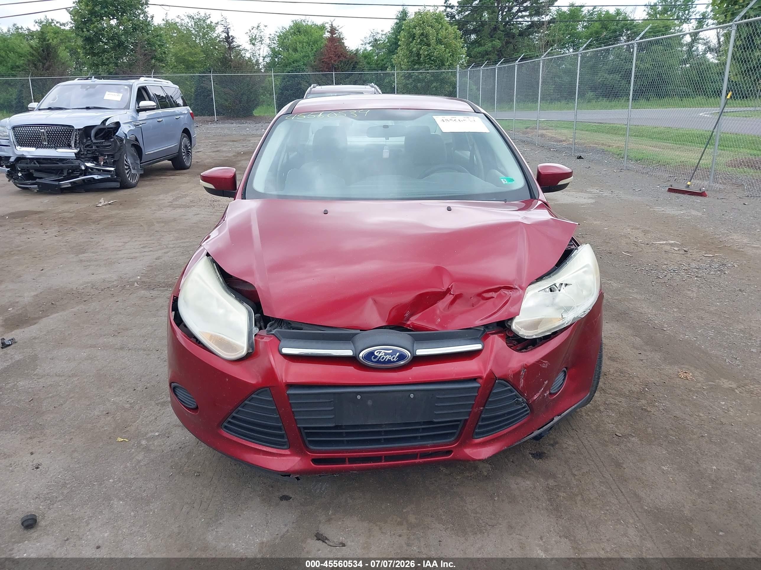 2013 Ford Focus Se Red vin: 1FADP3F28DL359162