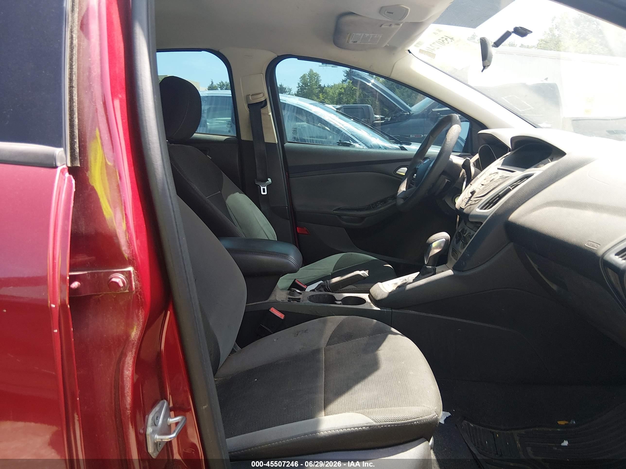 2013 Ford Focus Se Красный vin: 1FADP3F28DL372638
