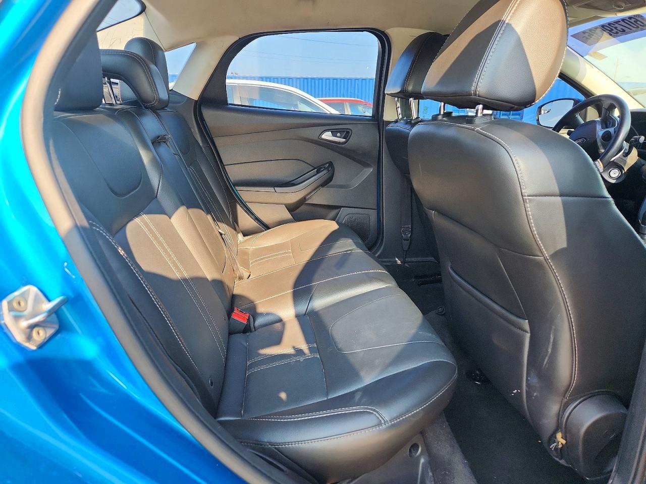 2014 Ford Focus Se Blue vin: 1FADP3F28EL115206