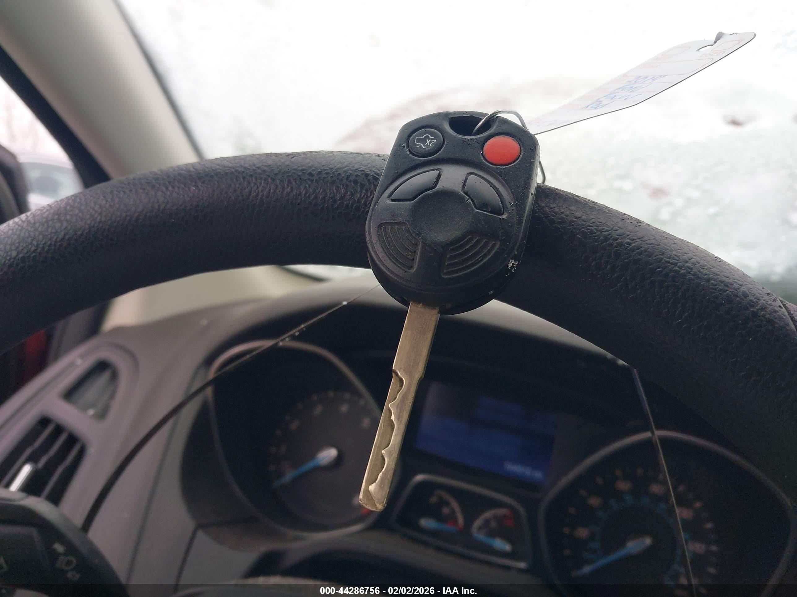 2014 Ford Focus Se Red vin: 1FADP3F28EL122138