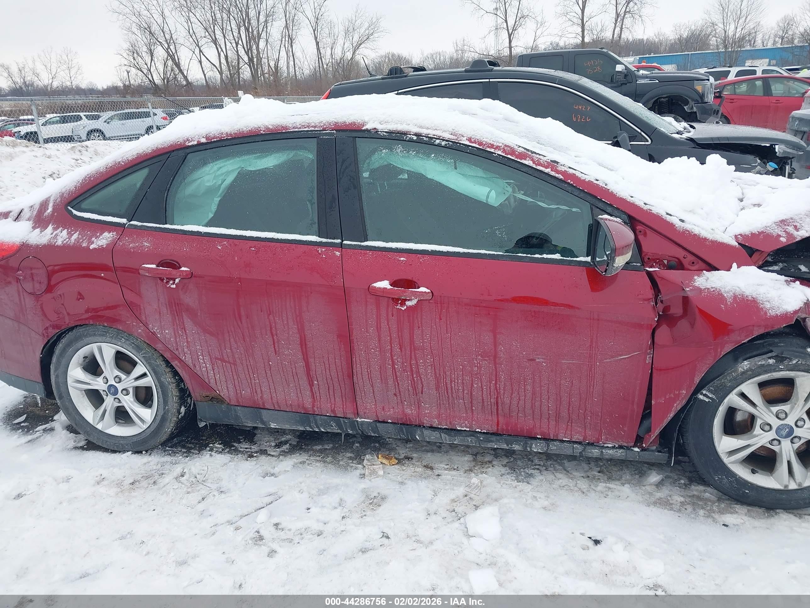 2014 Ford Focus Se Red vin: 1FADP3F28EL122138